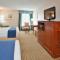 Holiday Inn Express Hotel & Suites Fredericksburg, an IHG Hotel