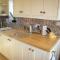 Measure Cottage - Sleeps 5 - Private Hot tub and garden - Henley in Arden