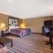 Super 8 by Wyndham Elkins