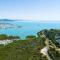 MANDALAY ESCAPE, SECLUSION & SERENITY WITH A POOL - Airlie Beach