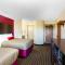 Baymont Inn & Suites by Wyndham Mukwonago - Mukwonago