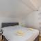 Villa Ivda with Heated Pool in Porec Area - Nova Vas