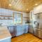Eagle's Nest Retreat - Maple Grove Beach