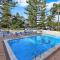 Pacific Regis Beachfront Holiday Apartments - Gold Coast