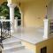 Stefanos House
