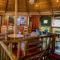 Ingagi Park View Lodge