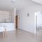 Jacaranda Apartments & Studios