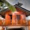The Green Rooms Surf & Yoga Camp - ON THE BEACH - Prime location Renovated 2024