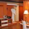 Doulos Phos The Ship Hotel
