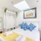 Central Bright 3 Bed Flat with Pool & Parking