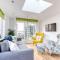 Central Bright 3 Bed Flat with Pool & Parking - Edinburgh
