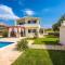 VILLA ROKO with 4 bedrooms, 32sqm heated pool - Tugare