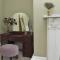 10B Old green Chamber City center apartment, spacious and free parking! - St Ives