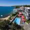 Design-Beachresort - with Pool - first line to the sea