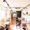 IZA Enoshima Guest House and Bar - Fudžisawa