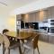 By The Sea Beach Front Apartment - 峇都丁宜