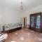 ALTIDO Charming House for 12, with Patio in Vernazza