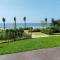 Beachfront Executive Studio Mae Phim
