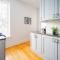 2BR Apartment in Lively Neighborhood of Wrigley Field - Grace 1