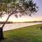 Mariner Cove 1 - Luxurious 2 BR on River by beach