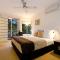 Mariner Cove 1 - Luxurious 2 BR on River by beach
