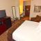 Cobblestone Inn & Suites - Clarion - Clarion