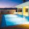 Urbana Class Hotel