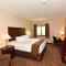 Cobblestone Inn & Suites - Clarion - Clarion