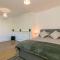 Hillcrest Lodge