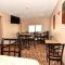 Cobblestone Inn & Suites - Clarion - Clarion