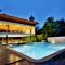 Le Villagio Resort & Domes