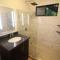 Teva Hotel & Jungle Reserve - مانويل أنطونيو