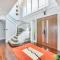 Orakei Grandeur Mansion with Sea Views & Pool - Auckland