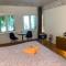 B&B Yellow Submarine