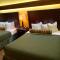 Days Inn & Suites by Wyndham Tampa/Raymond James Stadium