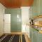 Idyllic central wooden house apartment - Pori