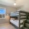 New Construction Townhouse Near City Hot Spots