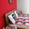 Apartman Red wall
