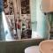 Apartman Red wall