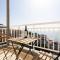 Modern 2bedroom Seaviews & Wifi