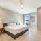Stunning Living Near City Attractions