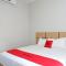 RedDoorz Syariah near Mutiara SIS Al Jufrie Airport Palu 2