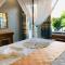 MAY Bungalow