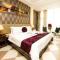 Quy Hung Hotel Central