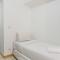 Cozy Room Studio Apartment M-Town Residence By Travelio