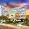 Seaview Landmark Studio Homestay at Gurney 无敌海景套房