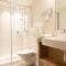 Glanz & Glory Hotel