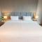 New Season Square Hotel