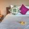Solo Villas & Retreat