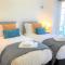 Seaside Cottage with Parking - Worthing